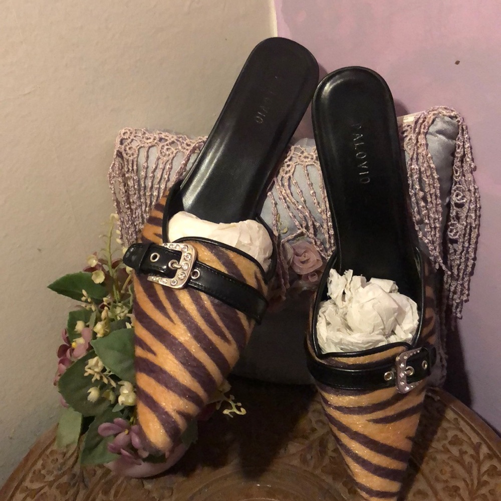 Tiger stripes camel hair